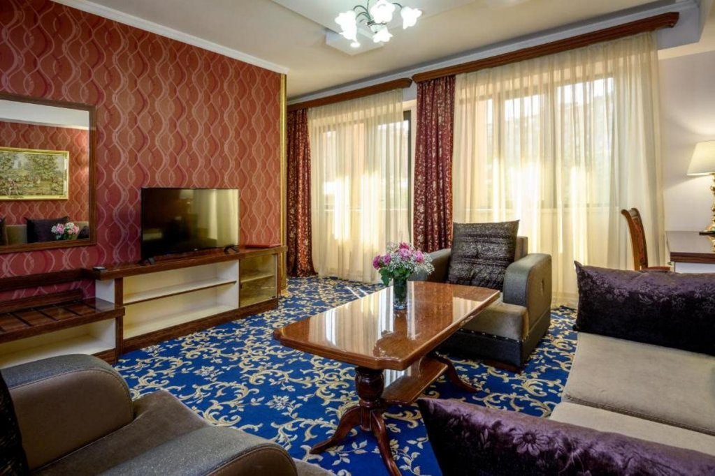 Ереван: Отель Royal Plaza