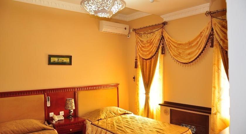 Бухара: Sarbon Plaza