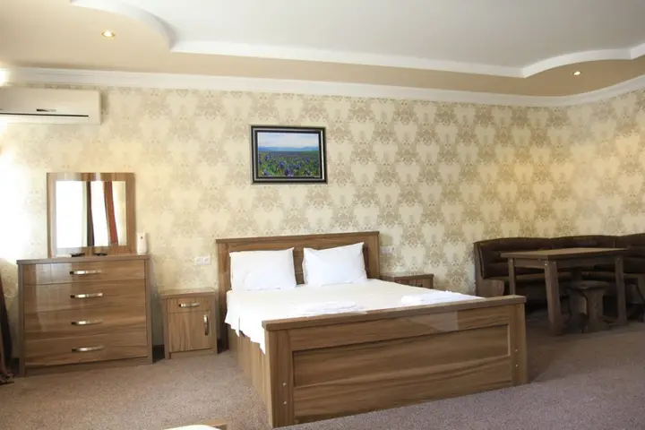 Тбилиси: Отель New Palace Shardeni