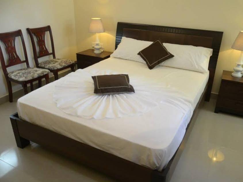 Хулхумале: Crystal Beach Inn