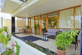 Хулхумале: Crystal Beach Inn