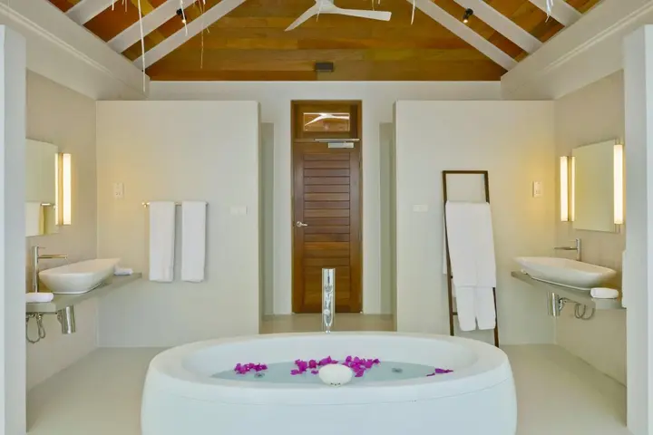Атолл Алиф-Алиф: Курорт Kandolhu Maldives