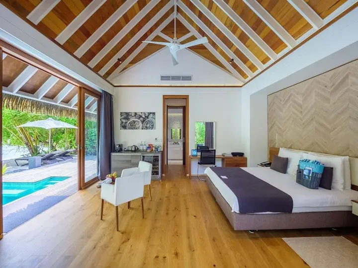 Атолл Алиф-Алиф: Курорт Kandolhu Maldives