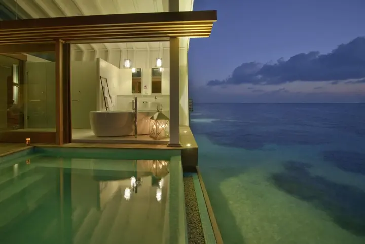 Атолл Алиф-Алиф: Курорт Kandolhu Maldives