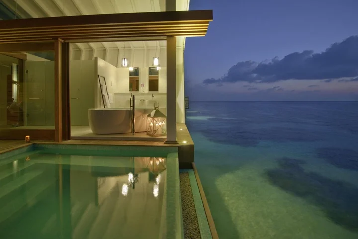 Атолл Алиф-Алиф: Курорт Kandolhu Maldives