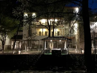 Ахалцихе: Резиденция Abastumani