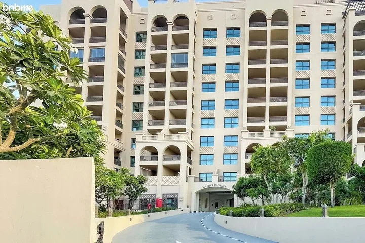 Дубай: Farimont - 1 Br Apartment - Kph 37937