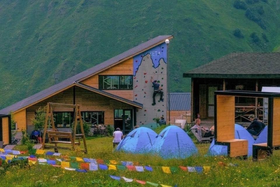 Степанцминда: Zeta Camping