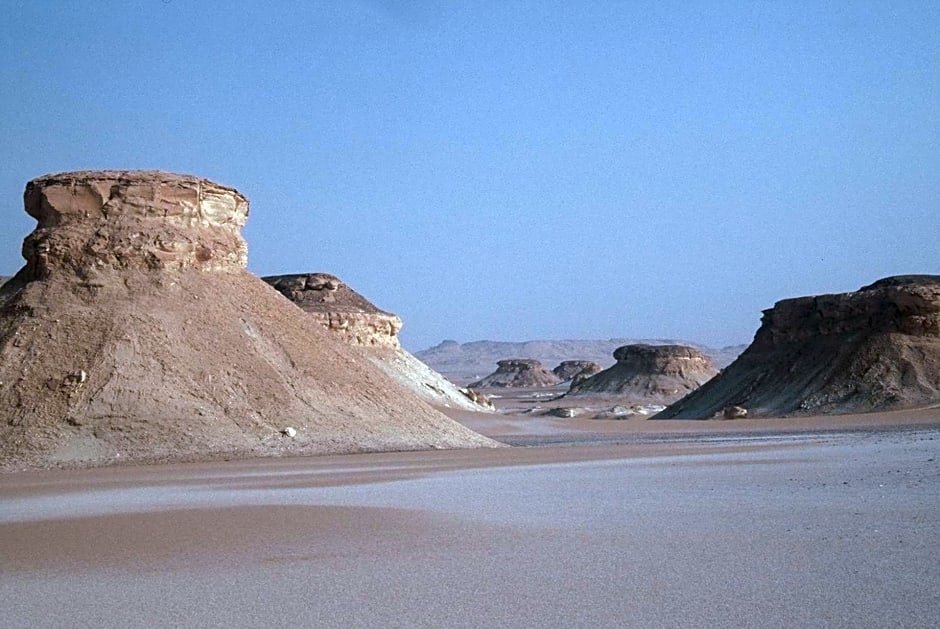 Аль-Бавити: Western Desert Hotel & Safari