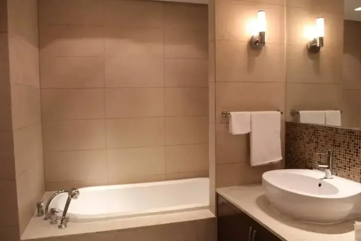 Дубай: Yanjoon Holiday Homes - Marina Residence