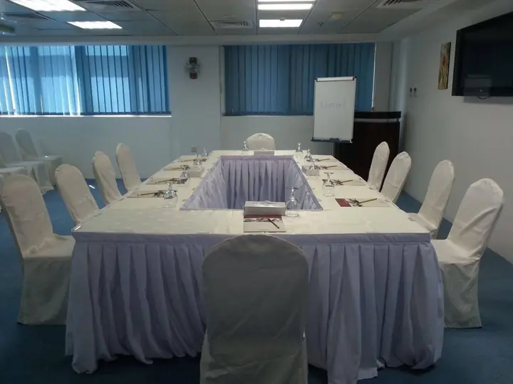 Шарджа: Royal Tulip Sharjah Hotel Apartments