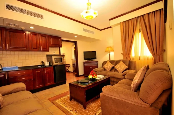 Шарджа: Royal Tulip Sharjah Hotel Apartments