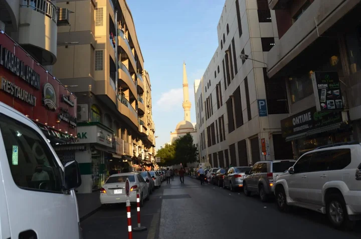 Дубай: Al Ahrar Hotel