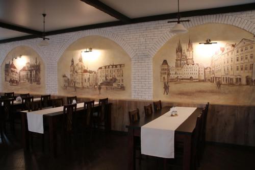 Кобрин: Praga Hotel