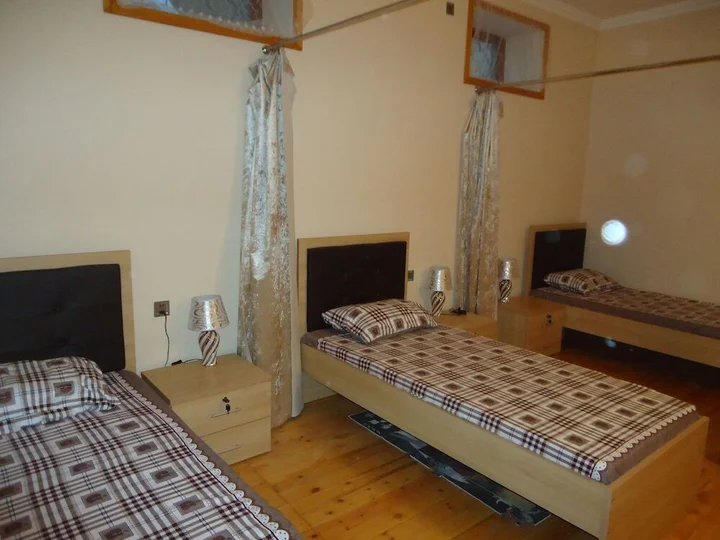 Баку: Khazar Guest House in Old City