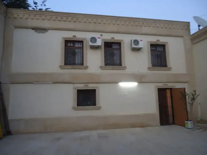 Баку: Khazar Guest House in Old City