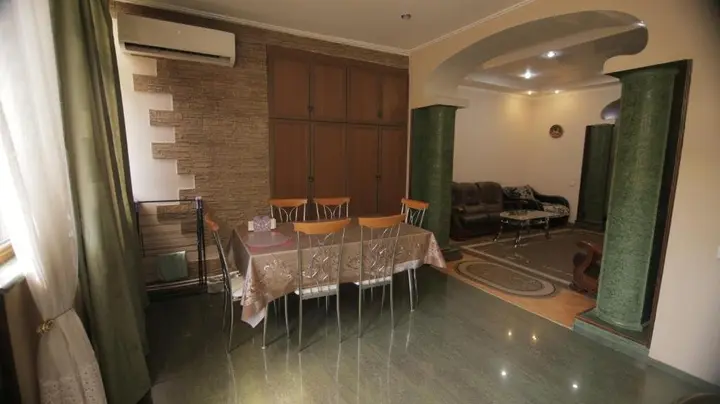 Тбилиси: Apartment on Sanapiro