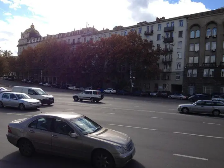 Тбилиси: Apartment on Sanapiro