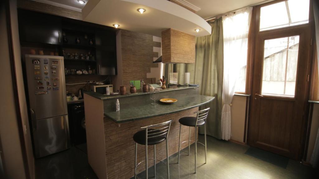 Тбилиси: Apartment on Sanapiro
