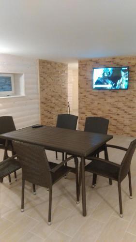 Брест: SergeApartHotel
