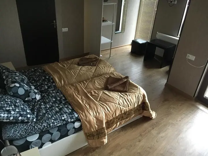 Кутаиси: Hotel Aisi