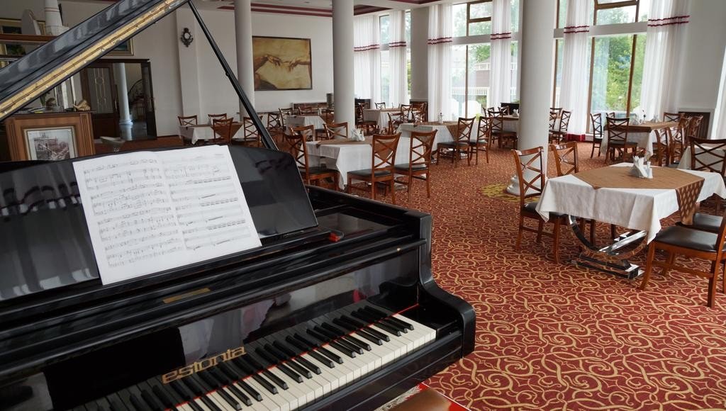 Мингечевир: River Side Hotel