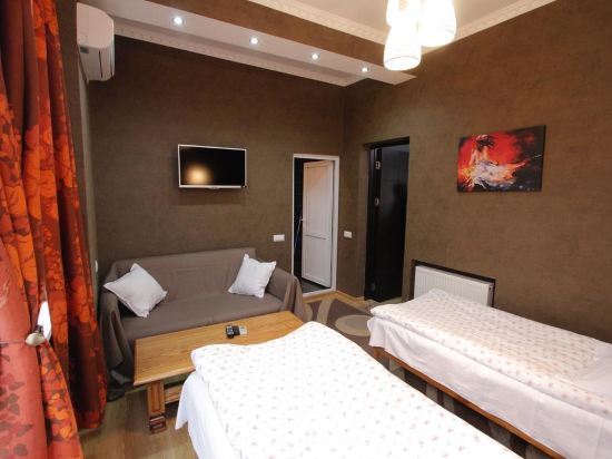 Тбилиси: Guest House Gamardjoba