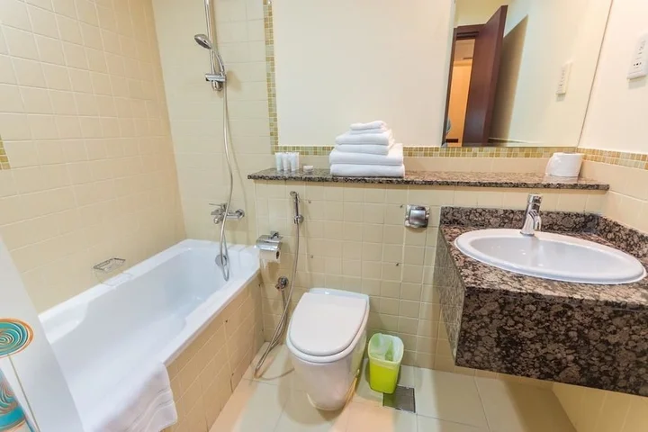 Дубай: Yanjoon Holiday Homes - JBR Amwaj 4