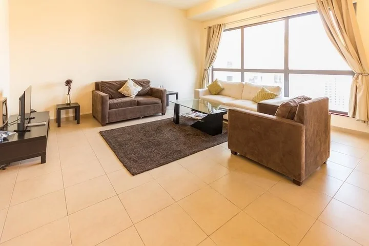 Дубай: Yanjoon Holiday Homes - JBR Amwaj 4