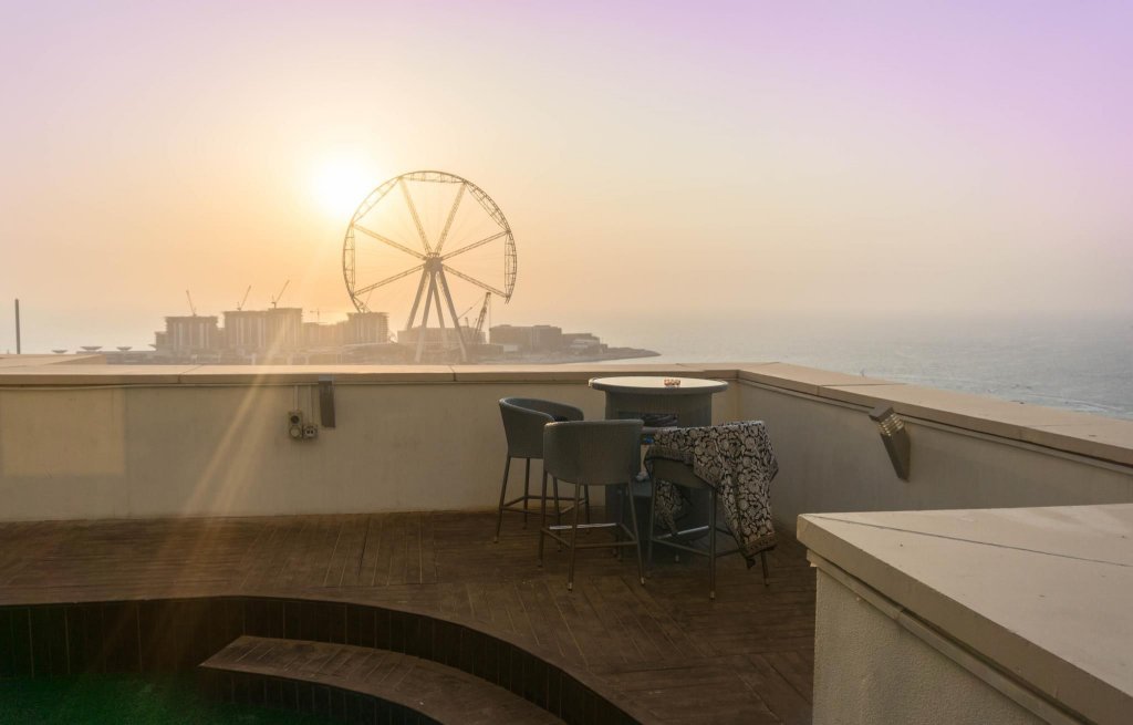 Дубай: Dubai Beach Host - Terrace Apartments