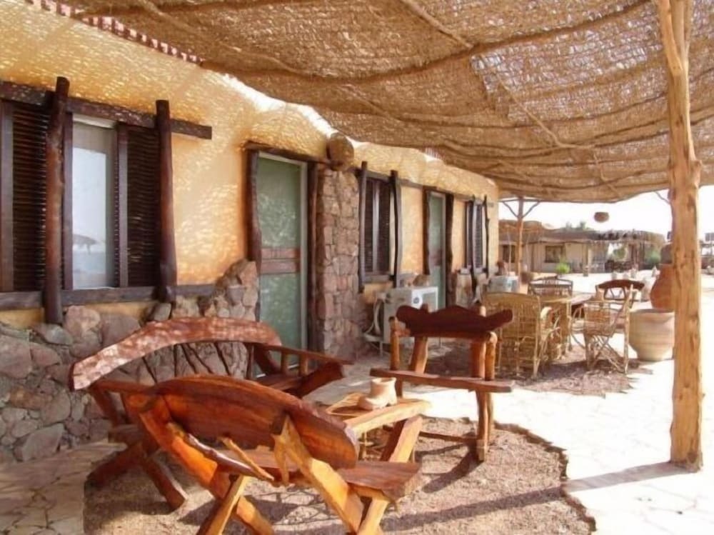 Нувейба: Sayadeen Village