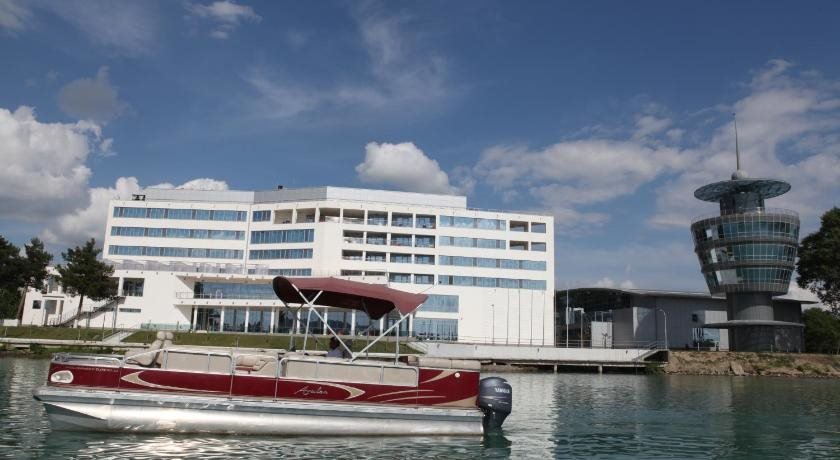 Мингечевир: Kur Hotel