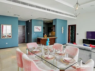 Дубай: Tiara Apartment