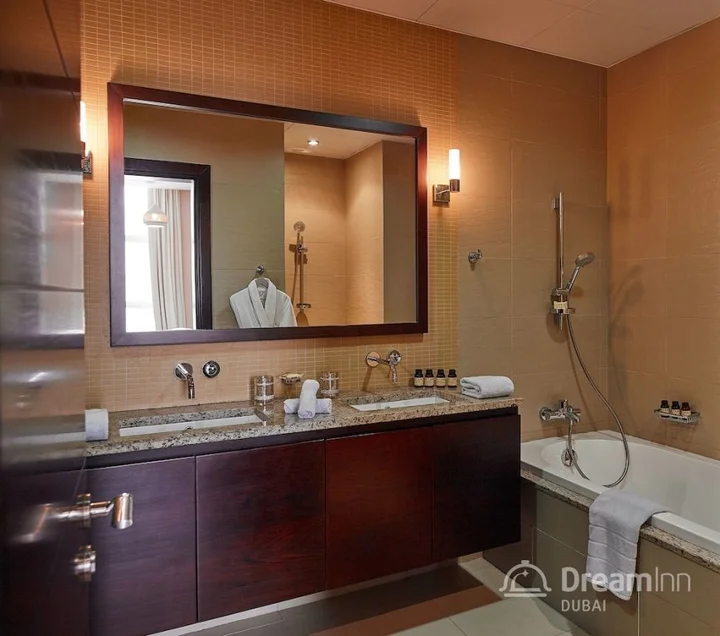 Дубай: Tiara Apartment