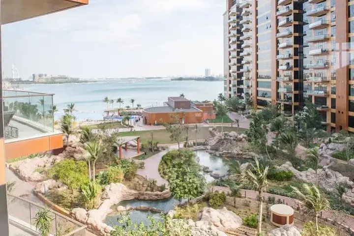 Дубай: Tiara Apartment