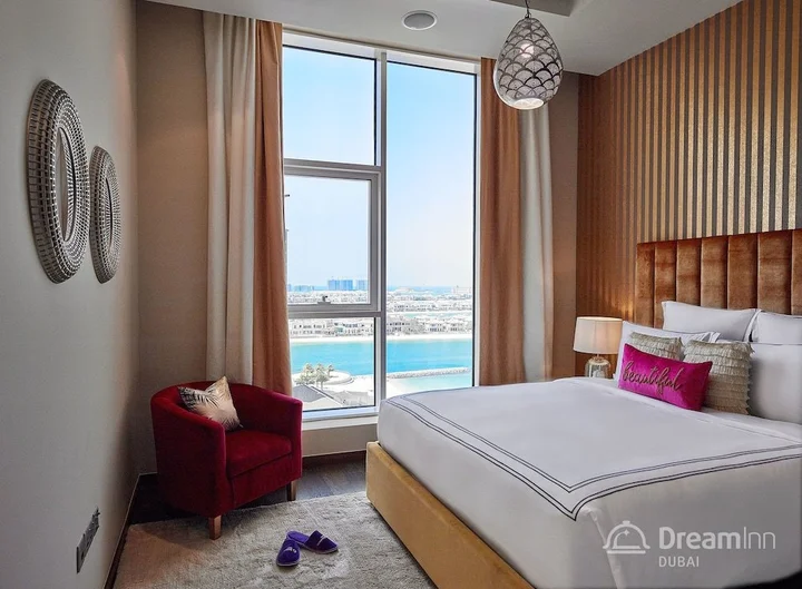 Дубай: Tiara Apartment