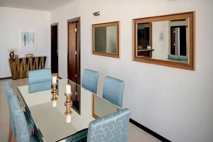 Дубай: Tiara Apartment
