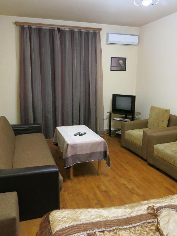 Ереван: Apartment at Abovyan Street