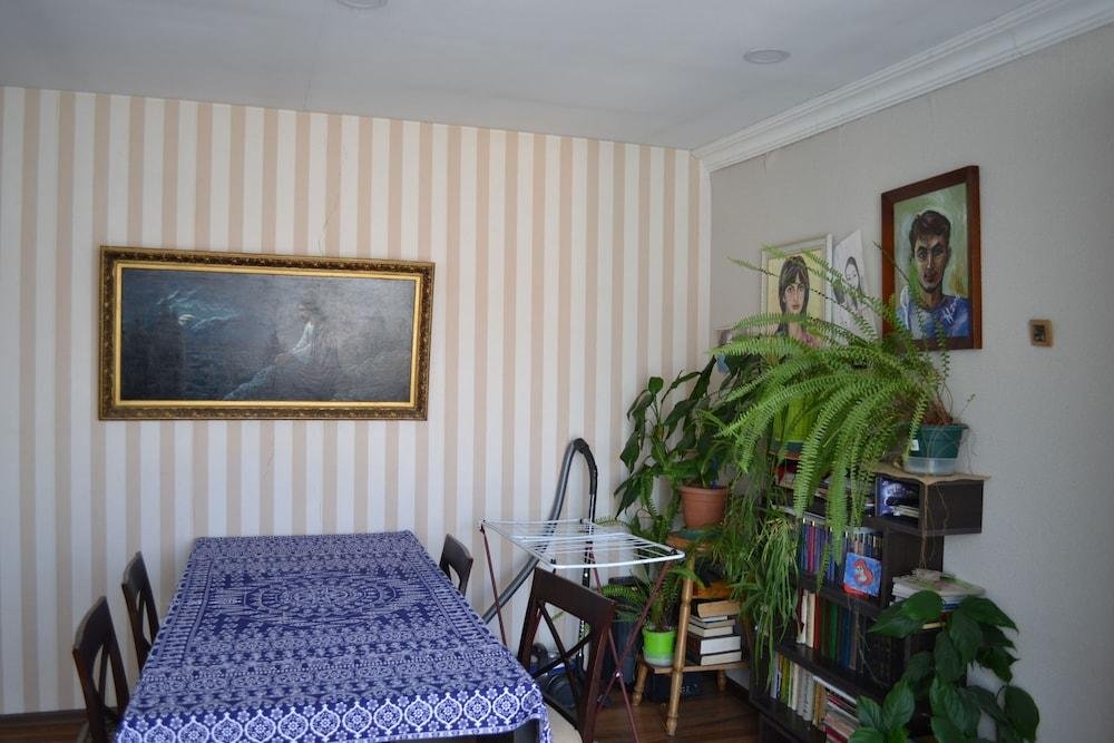 Тбилиси: Your House in Tbilisi