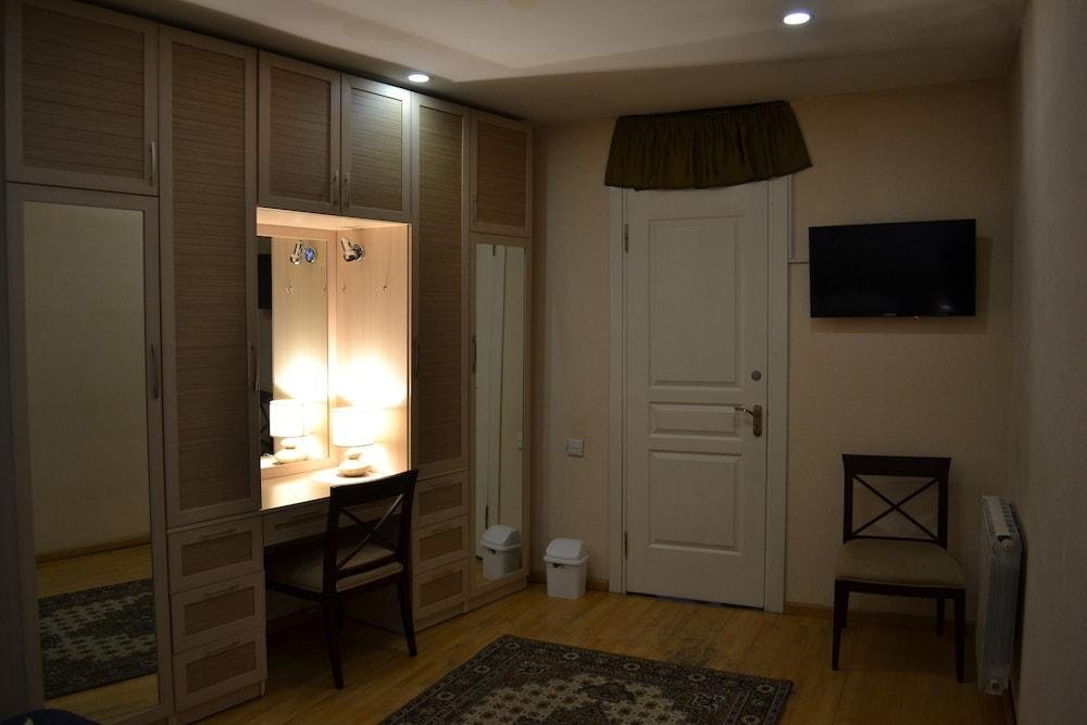 Тбилиси: Your House in Tbilisi