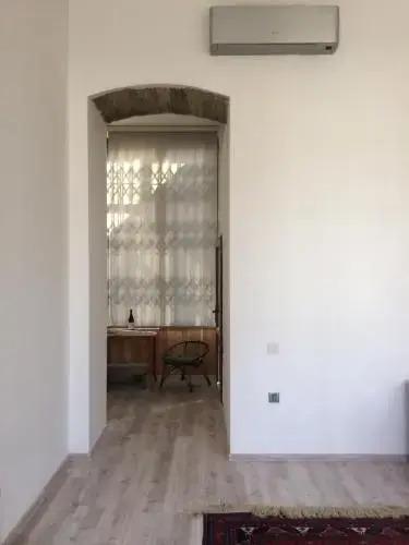Баку: Old city apartment