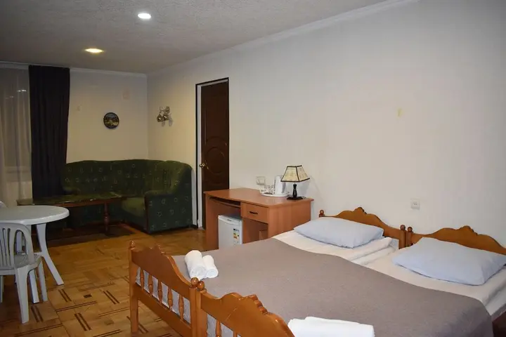 Тбилиси: Guest House "Lea"