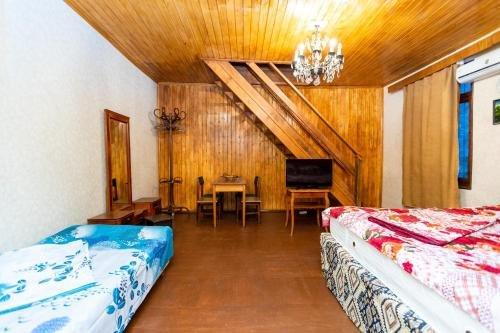 Тбилиси: Guest House "Lea"