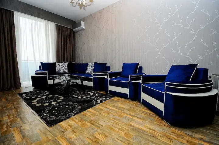 Тбилиси: Hotel Kolkhi