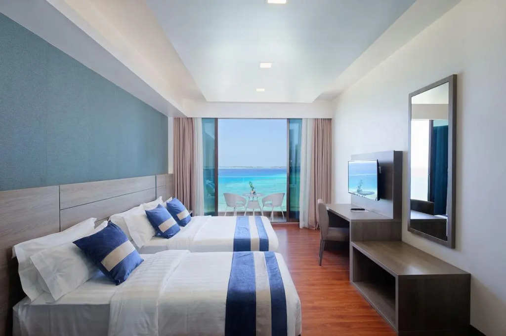Маафуши: Отель Arena Beach
