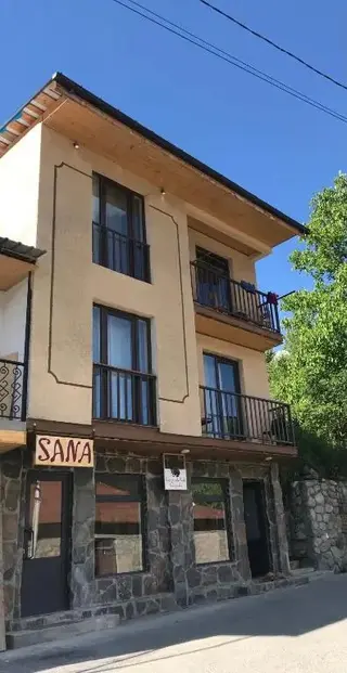Ушгули: Sana Guest House
