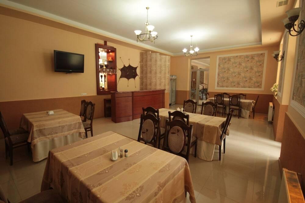 Кутаиси: Hostel Botanical Garden