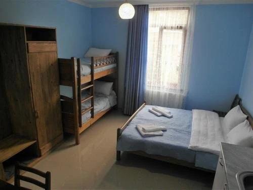 Боржоми: Pirosmani