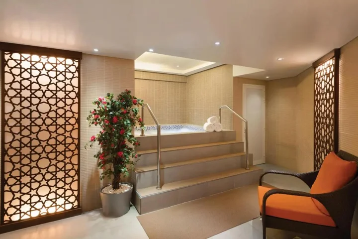 Абу-Даби: Hotel Ramada by Wyndham Abu Dhabi Corniche