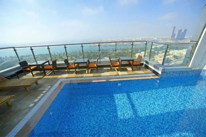 Абу-Даби: Hotel Ramada by Wyndham Abu Dhabi Corniche